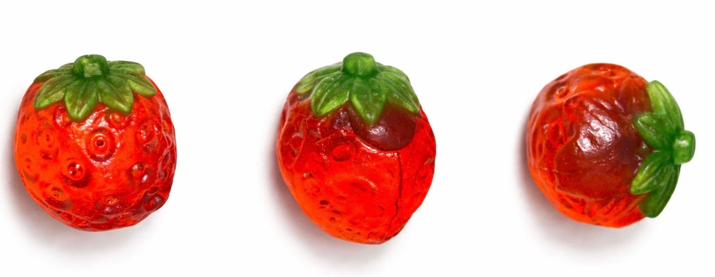4d strawberries big
